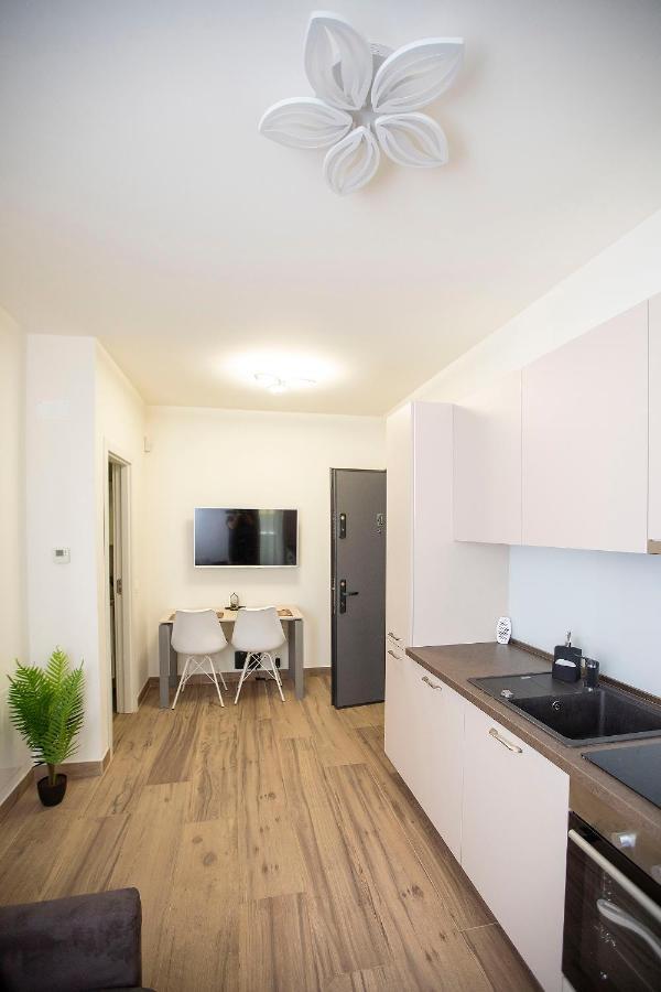 קלוז'-נאפוקה Covaciu Aparthotel מראה חיצוני תמונה